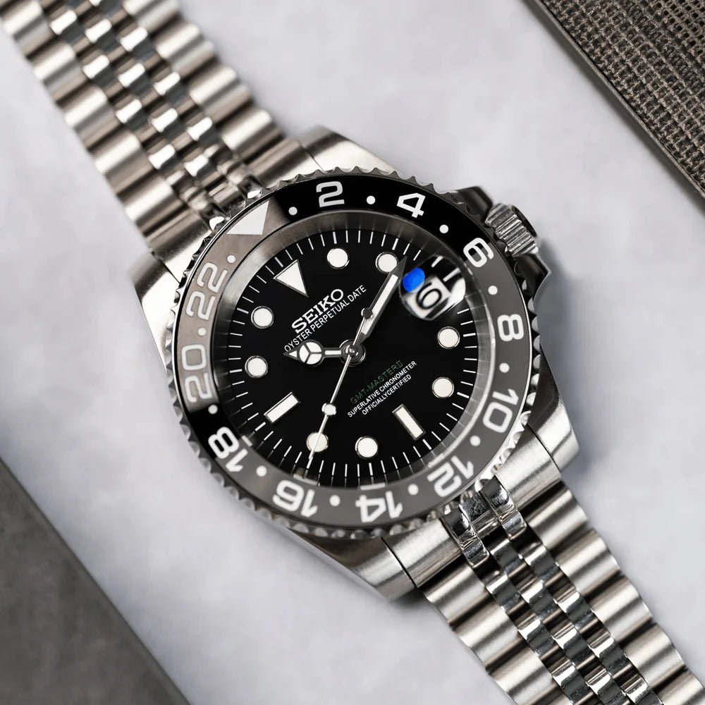 GMTeiko | Bruce Wayne - TWTwatches
