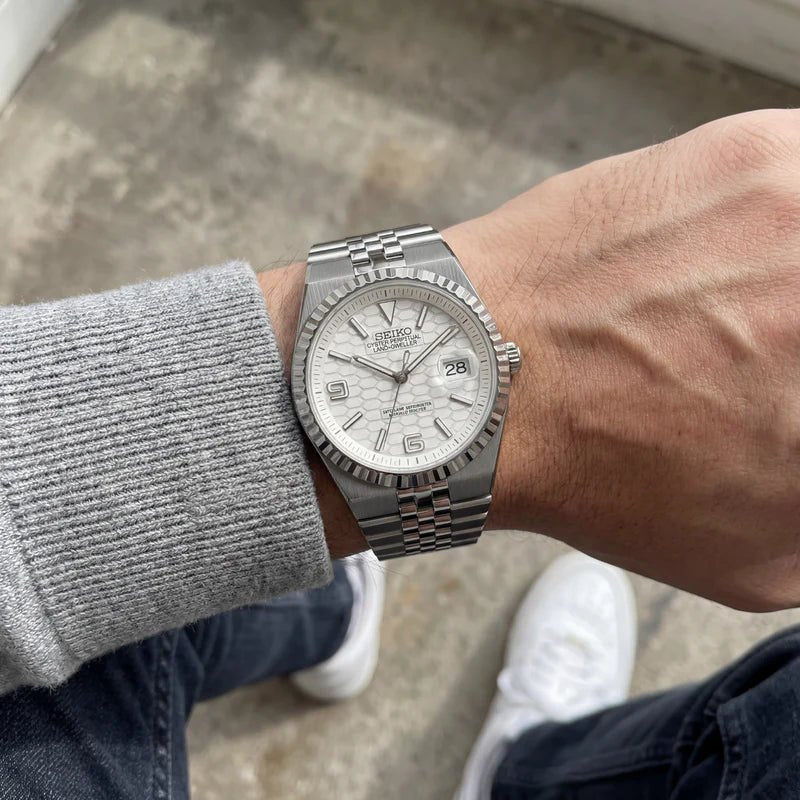 Land Dwelleiko | White - TWTwatches