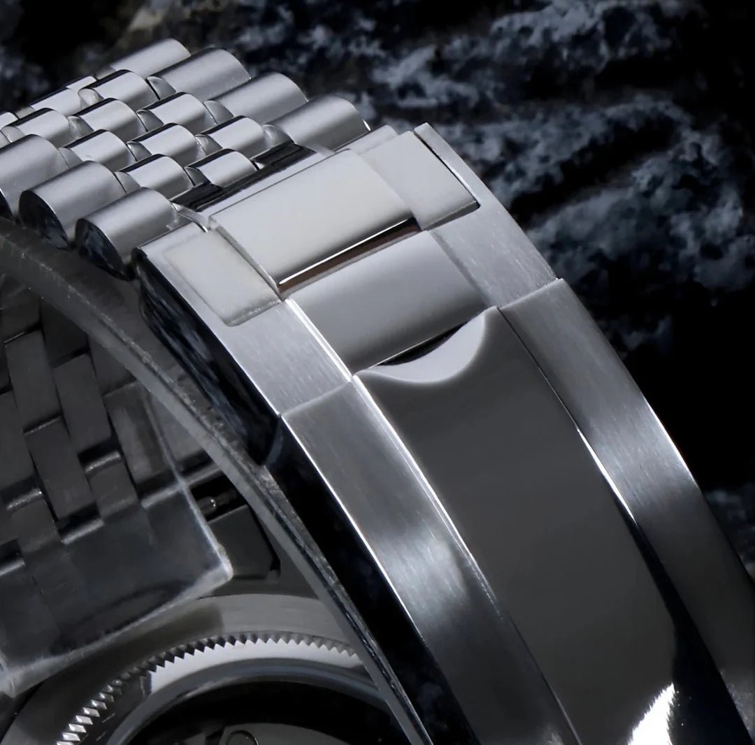 Sky Dwelleiko | Black - TWTwatches