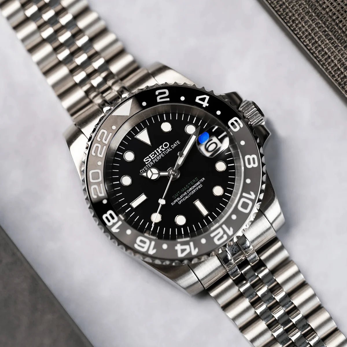 TWT | GMT - TWTwatches